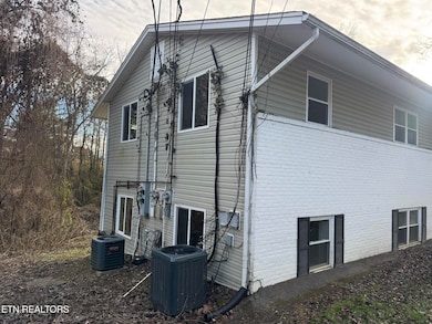 Golf View Apartments, Knoxville, TN 37917 - photo 2