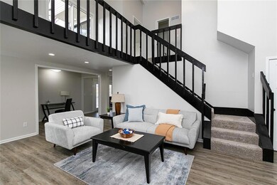 7121 Benton Ct, Urbandale, IA 50322 - photo 7