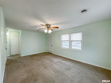 2116 W 69th St, Davenport, IA 52806 - photo 6