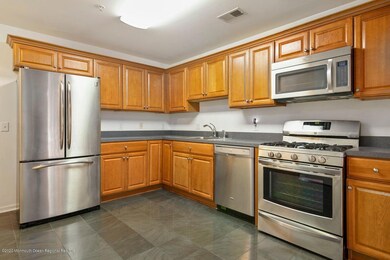 UPGRADED SS APPLIANCES