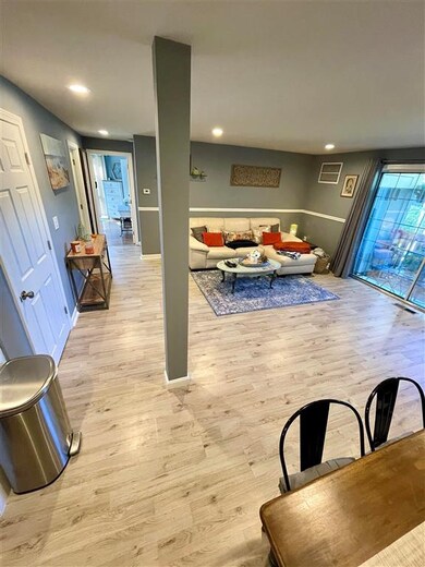 186 Cannongate III unit 3, Nashua, NH 03063 - photo 4