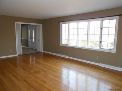 8 Tieman Rd, Schenectady, NY 12302 - photo 5