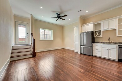 325 W Main St unit 202, Denison, TX 75020 - photo 6