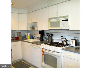 105 Stratford Rd, Glenolden, PA 19036 - photo 7