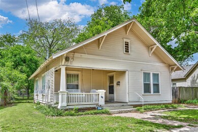 713 N Commerce St, Gainesville, TX 76240 - photo 4