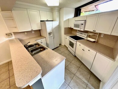 8081 Severn Dr unit D, Boca Raton, FL 33433 - photo 4