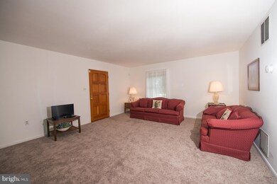 11928 Franklin St, Beltsville, MD 20705 - photo 6