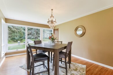008-photo-dining-room-6290238