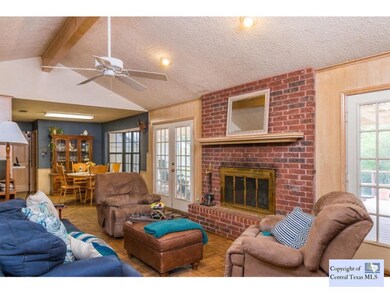 401 Oakridge Dr, San Marcos, TX 78666 - photo 5