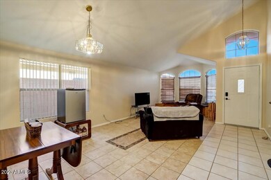 06-W Palm Ln-006