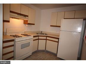 101 W Winged Foot Ct unit 103, Little Egg Harbor Township, NJ 08087 - photo 3