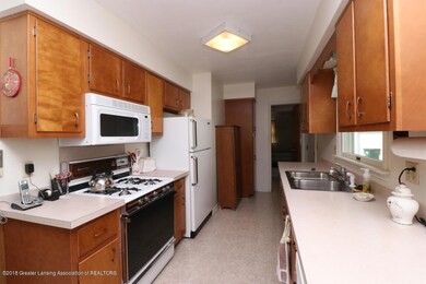 5216 Tulip Ave, Lansing, MI 48911 - photo 7