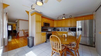 258 Malvine Ave, Staten Island, NY 10309 - photo 4