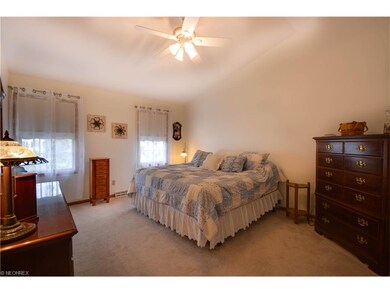 8831 Forest View Dr, Olmsted Falls, OH 44138 - photo 7