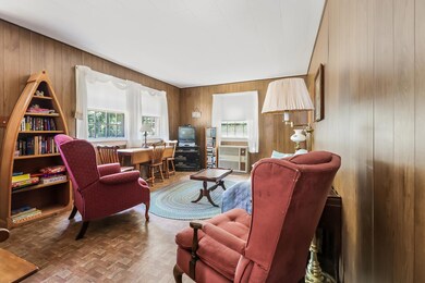 004-photo-living-room-9387403