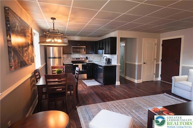 462 Main St, Bethlehem, PA 18018 - photo 7