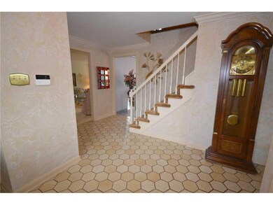Entry/Foyer.