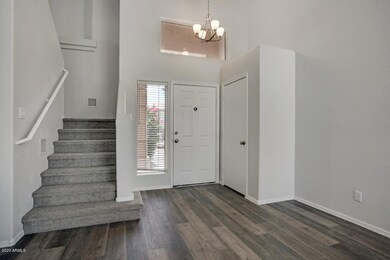 5-Foyer