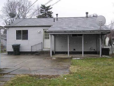 2066 Shawbury Ct W, Columbus, OH 43229 - photo 2