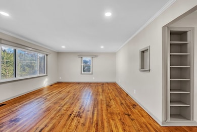 107 Oak St, Sparta, TN 38583 - photo 2