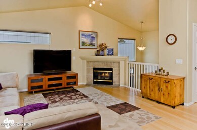 Living Room (2)
