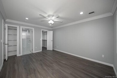 1000 Saddle Rock Rd unit 2604, Holbrook, NY 11741 - photo 7