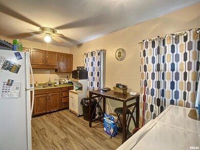 4426 N Pine St, Davenport, IA 52806 - photo 6
