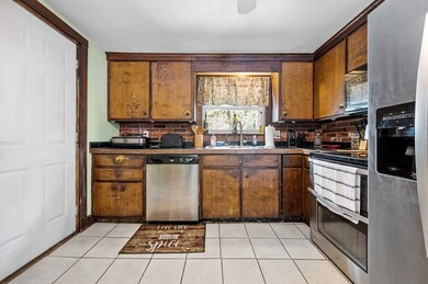 2 John St, Holden, MA 01520 - photo 6