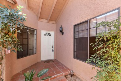005_Courtyard