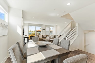 697 W 17th St, Costa Mesa, CA 92627 - photo 2