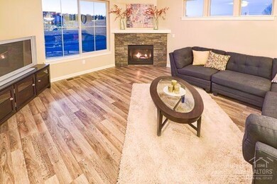 20836 Gateway Dr, Bend, OR 97702 - photo 4