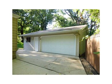 Garage.