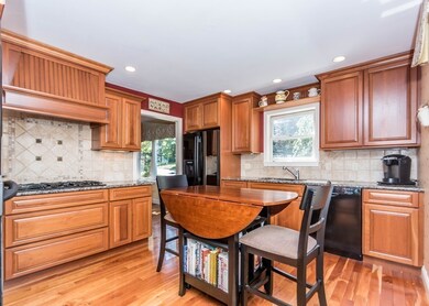 501 Lexington St unit 22, Waltham, MA 02452 - photo 5