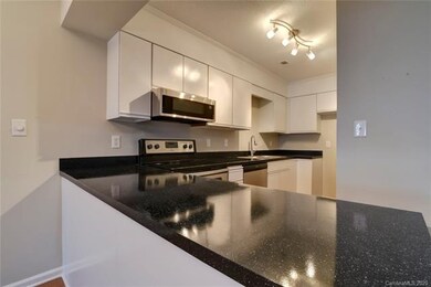 847 Coventry Ln, Statesville, NC 28677 - photo 3