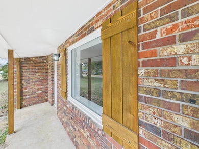 262 Center Rd, Columbus, MS 39702 - photo 4