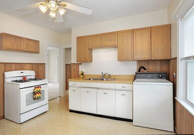 18 Roberts St, Quincy, MA 02169 - photo 2