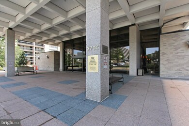 Skyline Plaza unit 901S, Baileys Crossroads, VA 22041 - photo 2