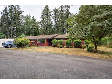 16625 Astor Ave, Lake Oswego, OR 97035 - photo 2