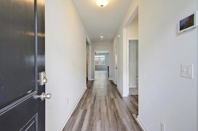 CREM_607 Wayton Circle_022
