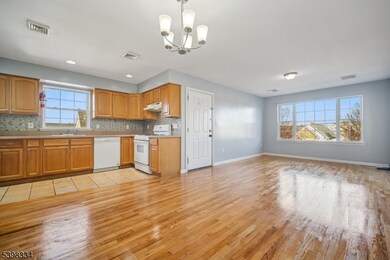 232 Port Ave Rr, Elizabeth City, NJ 07206 - photo 4