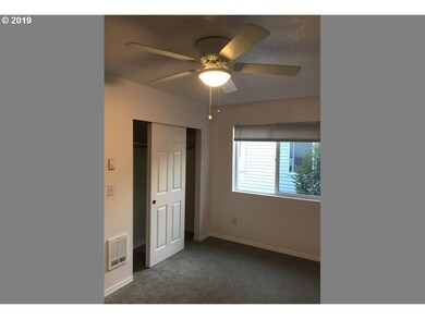 217 NE 146th Ave unit 33, Portland, OR 97230 - photo 4