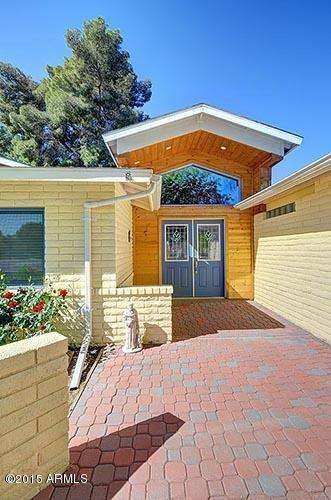 4242 Yucca_1715FrtDoor.jpg