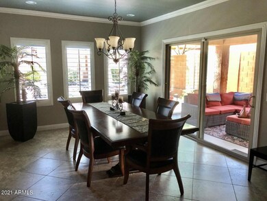 DINING ROOM & CROWN MOLDING