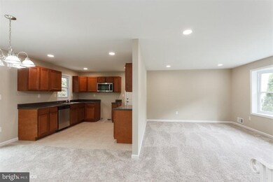 413 Millwoof Dr, Capitol Heights, MD 20743 - photo 7