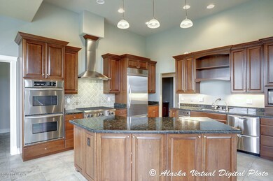 Spacious cooks kitchen