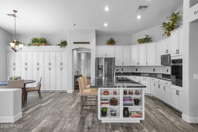 kitchen breakfast bar