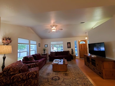 1187 SW Derek Ln, Grants Pass, OR 97527 - photo 5