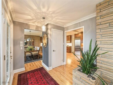 3416 Fleur Dr, Des Moines, IA 50321 - photo 4