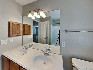 3723 Sumantra Cliff, San Antonio, TX 78261 - photo 6