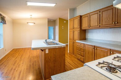 20180811052959161705000000-o